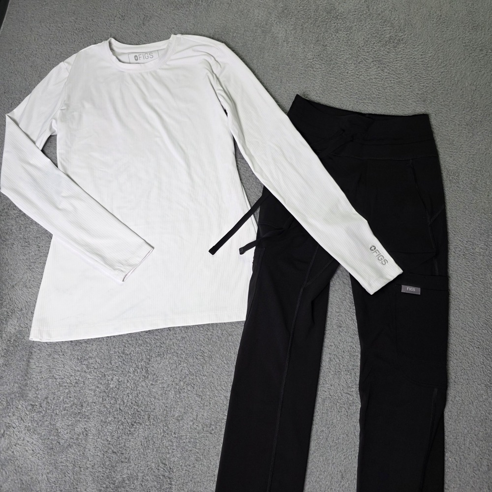 Figs Women XXS Scrub Set White Ribbed Long Sleeve Top Black Cargo Pants